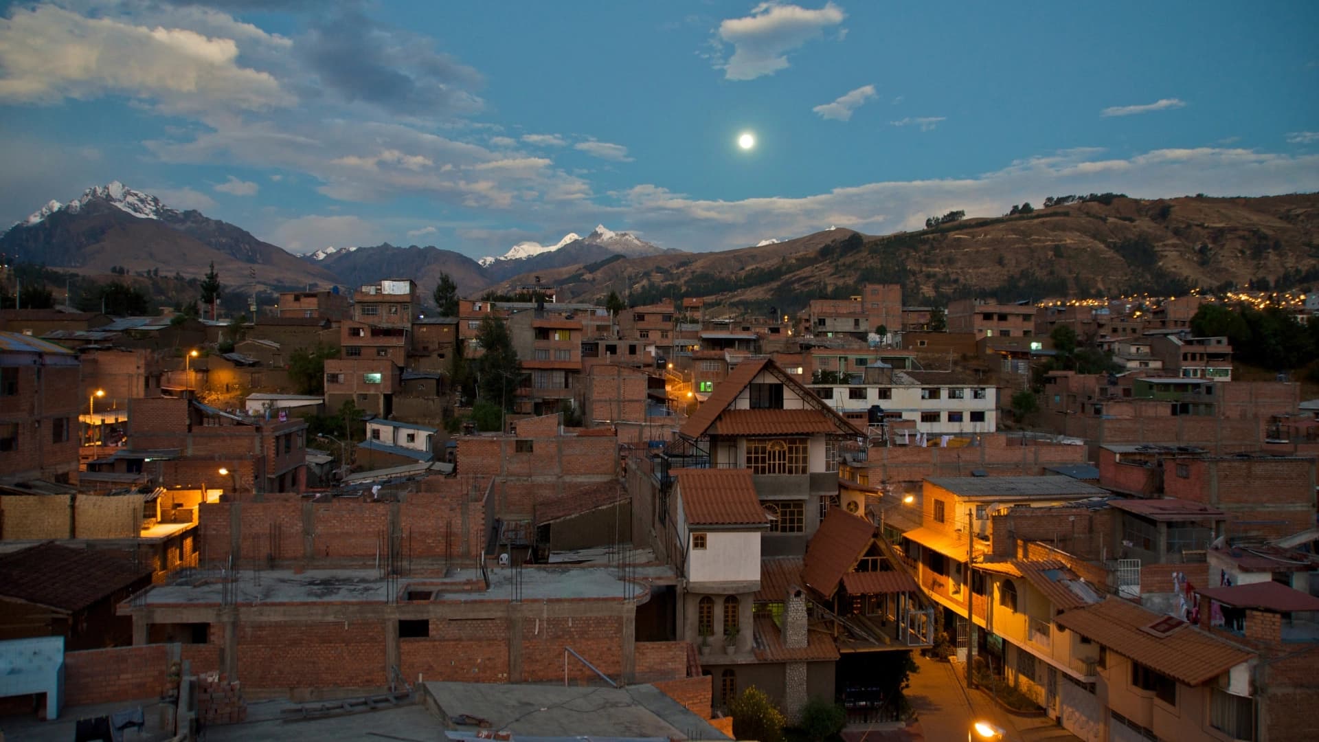 Huaraz City Tour (Half Day) | Main Square, Señor de la Soledad Sanctuary & Rataquenua Viewpoint