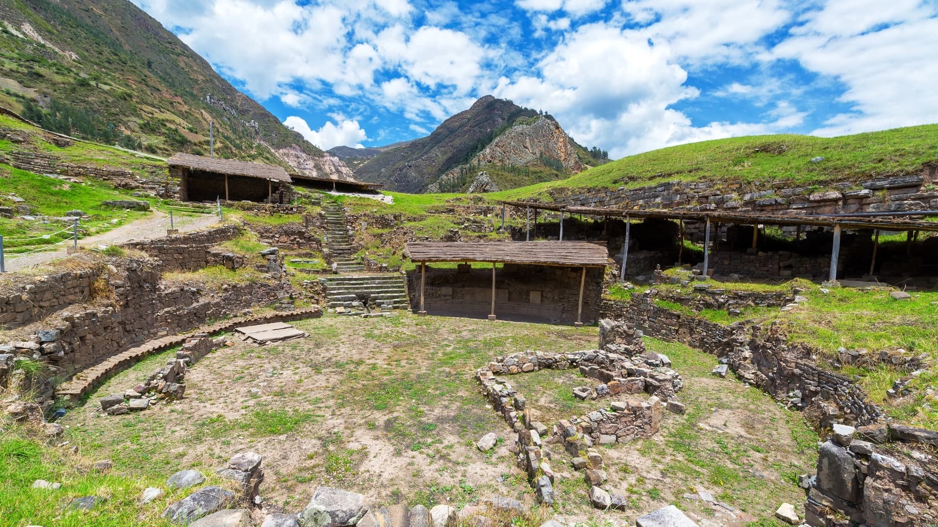 Chavín de Huántar Full-Day Tour from Huaraz | Querococha Lagoon, Cahuish Tunnel & Chavín Museum