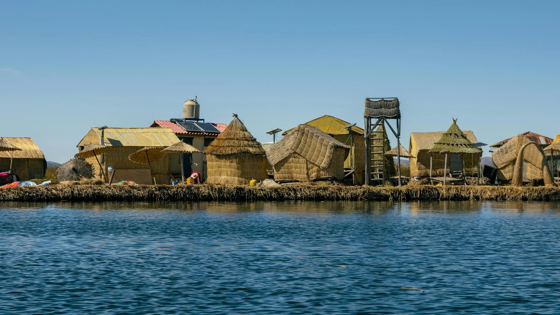 Amantani 2D/1N Lake Titicaca Tour | Uros + Taquile + Homestay (Puno)