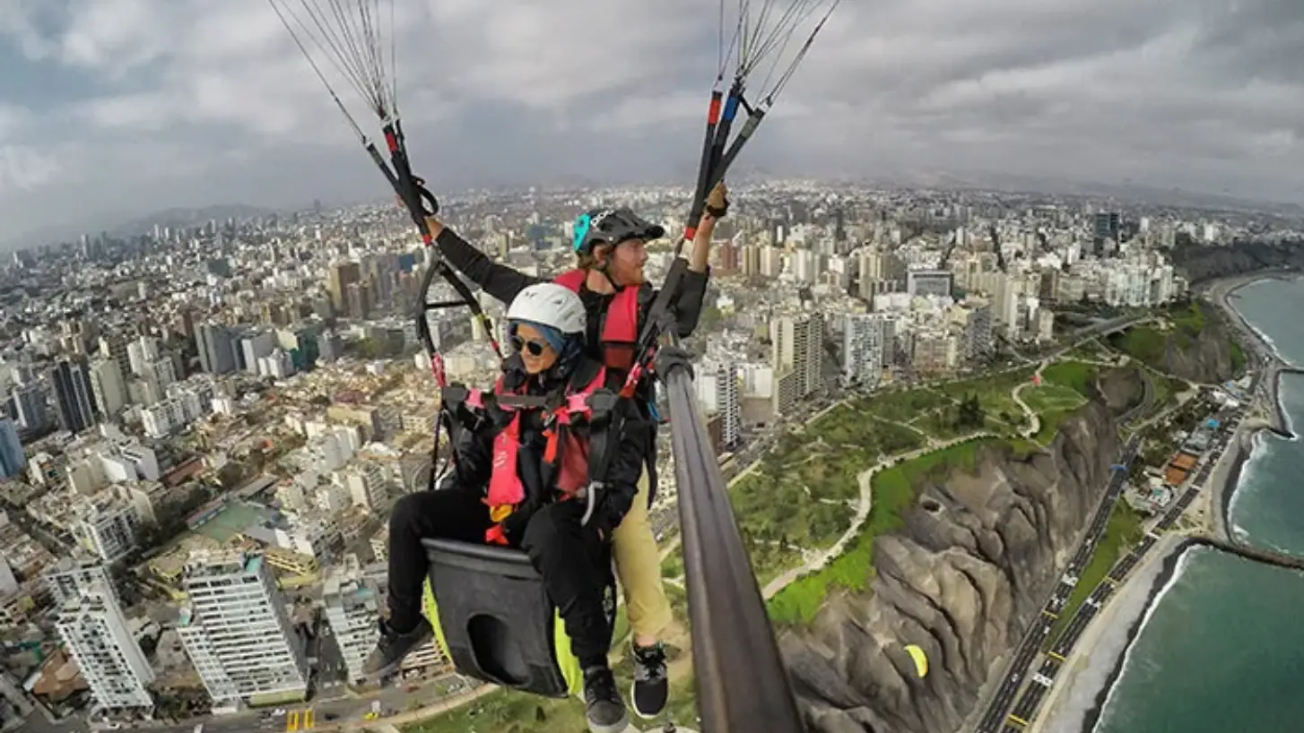 Paragliding in Miraflores_ a safe and exciting activity for everyone